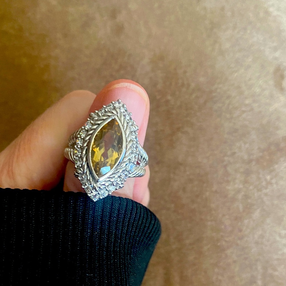 Silver Ring with olive  Marquise Gem by Judith Ripka ❤️‍🔥